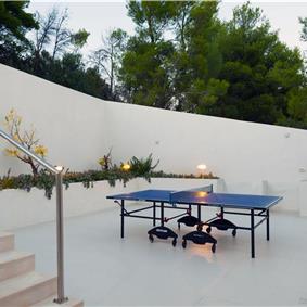 5 bedroom villa with heated infinity pool and sea views near Milna, Brac Island, sleeps 10